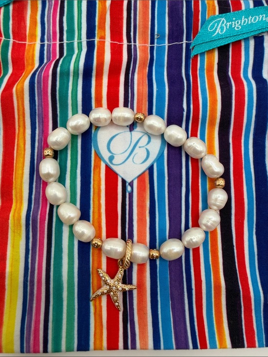 Brighton Jewelry - NWOT Brighton Under the Sea Pearl & Gold Starfish Charm Stretch Bracelet